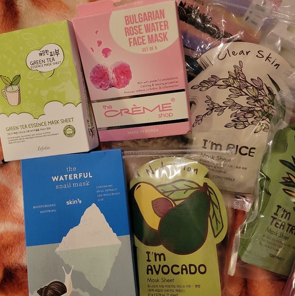 Mystery bundle pack of sheet masks - Picture 2 of 3